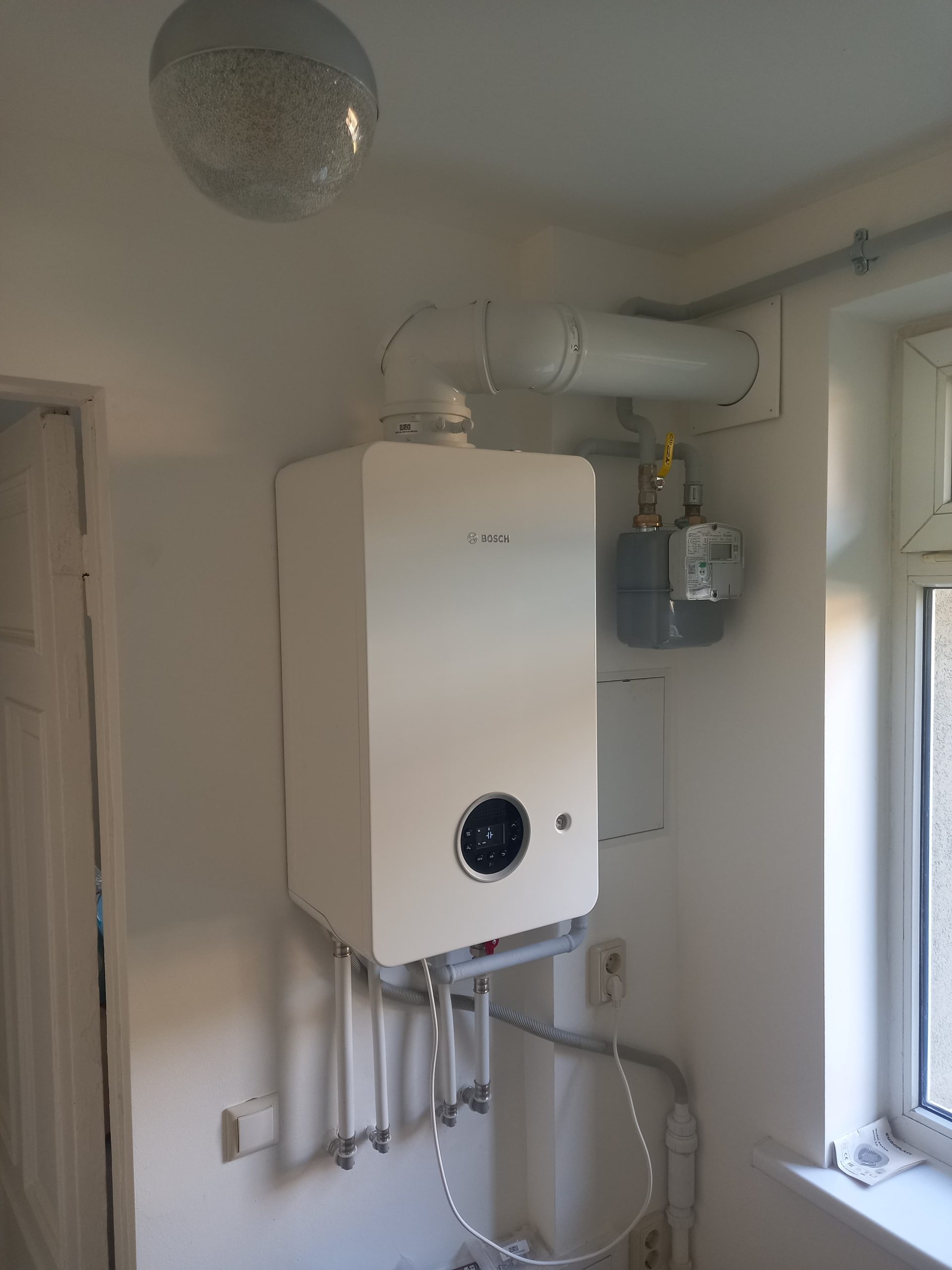 Bosch gāzes apkures katls 2